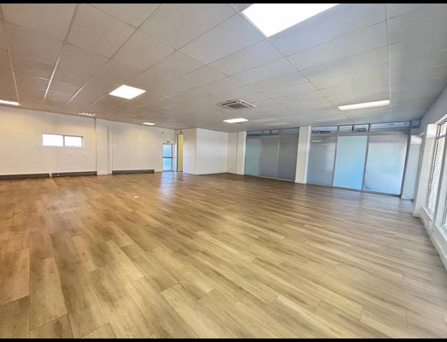 206M² RETAIL TO LET IN DURBANVILLE CENTRAL